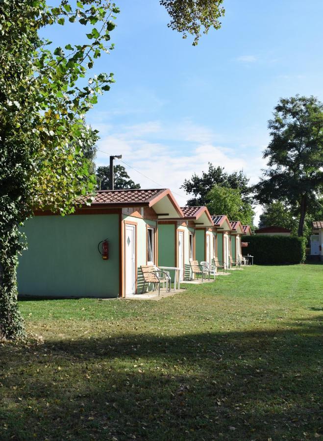 Marina Tynec N. L. - Kemp Týnec nad Labem Eksteriør bilde