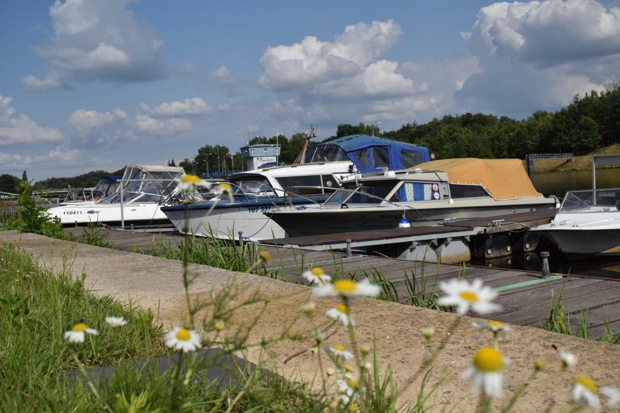 Marina Tynec N. L. - Kemp Týnec nad Labem Eksteriør bilde