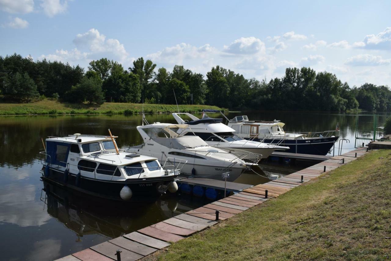 Marina Tynec N. L. - Kemp Týnec nad Labem Eksteriør bilde